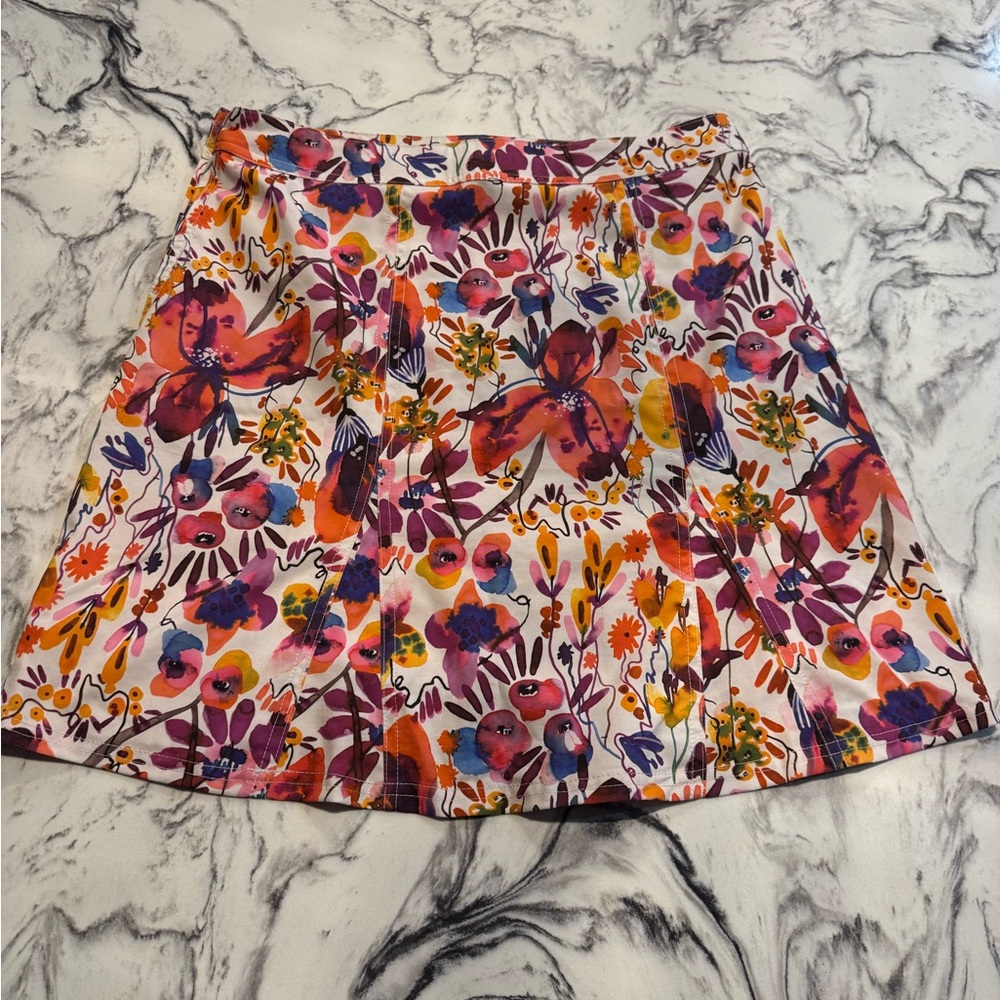 Vibrant Floral wrap skirt with Velcro - Picture 2 of 3